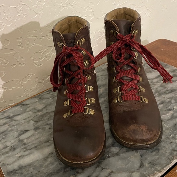 Kodiak Surrey II hiking boots. Size 6. GUC. - Picture 4 of 16